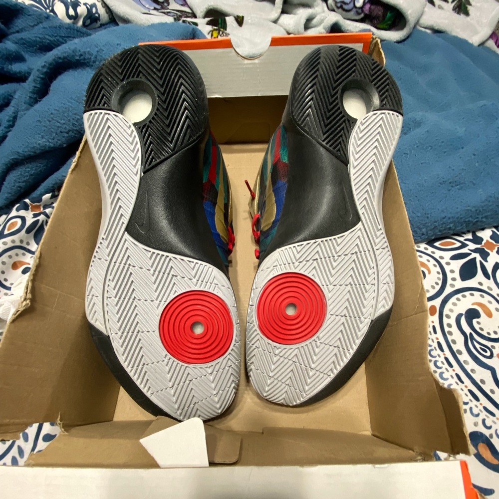 Nike Hyperdunk Sneakers - image 2